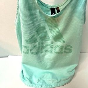 Adidas Crop Tank Reverse style